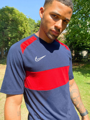 Nike Soccer Academy T-shirt With Chest Stripe In Navy