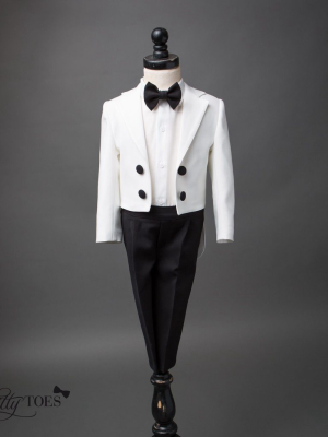 Charles Suit (black & White)