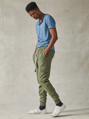 Utility Cargo Sweatpant In Olive Grove