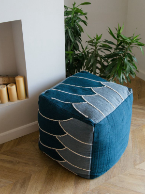 Palm Pouf