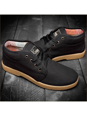 The Modelo: Black/gum