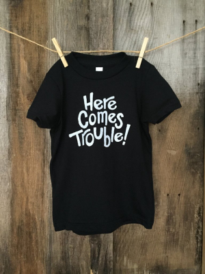 Bandit Kid "here Comes Trouble" Tee Blk/white