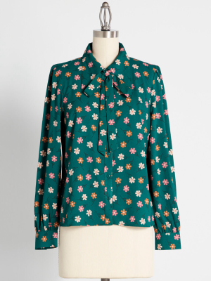 Dollops Of Daisies Tie-neck Blouse