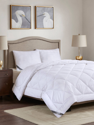 550 Thread Count Down Alternative Comforter White