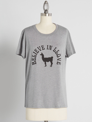 Llamas In Love Graphic Tee