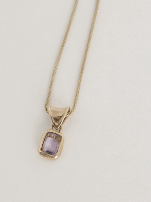 Mary Pendant In Amethyst