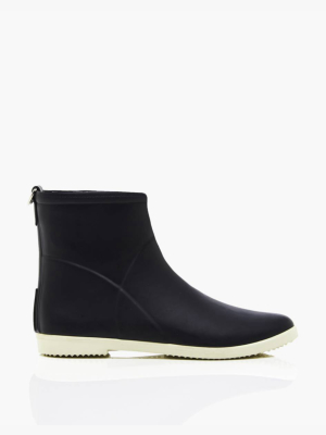 Alice + Whittles™ Minimalist Ankle Rain Boots In Black And White