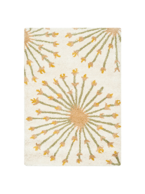 Addney Loomed Accent Rug - Safavieh