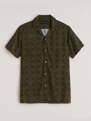 Short Sleeve Camp Collar Button-up Shirt