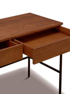 Leende Desk