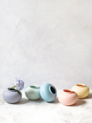Color Clay Mini Vase, Apple