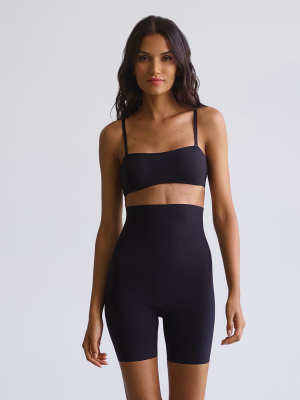 Classic Control High-waisted Short