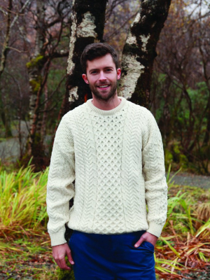 Traditional Unisex Aran Sweater In Cream