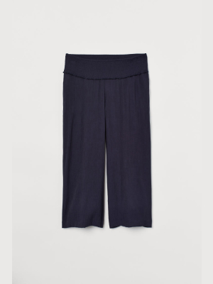 Mama Cropped Pants