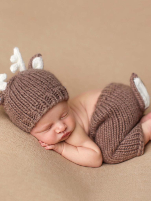 Hartley Deer Newborn Knit Set