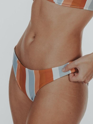 Reversible Normal Bottoms