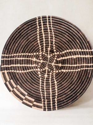 Sanaa 21" Raffia Plate, Cocoa
