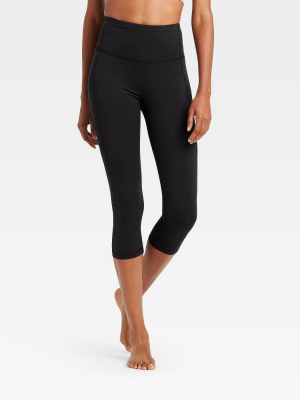 Women's Contour Power Waist High-waisted Capri Leggings With Pocket 20" - All In Motion™ Black