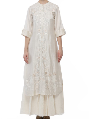 Front-opening Embroidered Kurta & Inner