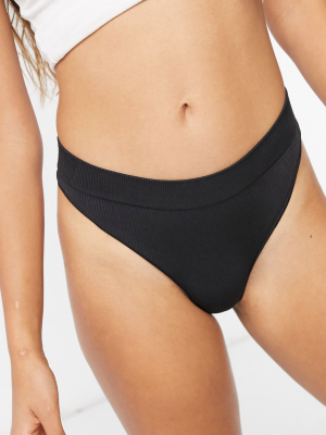 New Look Rib Seamless Thong In Black