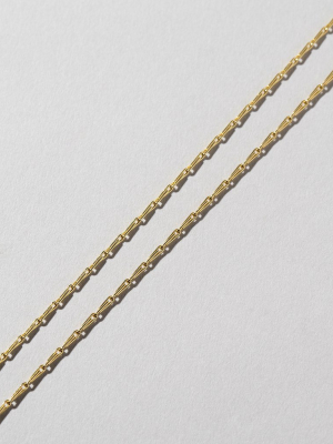 Petite Pinched Loop Chain Necklace