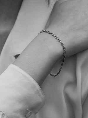 Classic Delicate Chain Bracelet