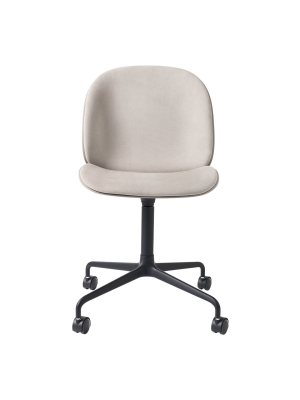 Beetle Meeting Chair - Black 4-star Base W/ Castors - Front Upholstered