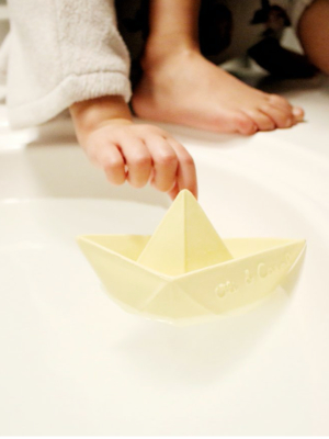 Oli & Carol Natural Origami Boat In Vanilla