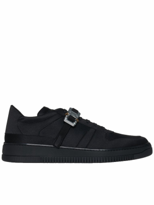 Satin Buckle Low Trainer (usn0023fa01-black)