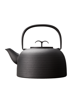 Palma Cast Iron Kettle