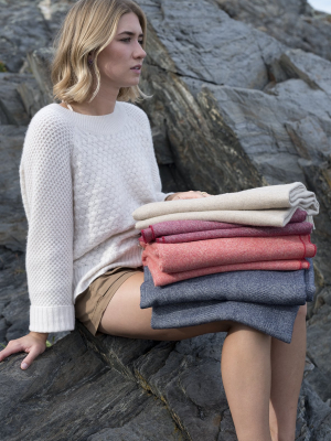 Merino Wool Collection Throw In Pink