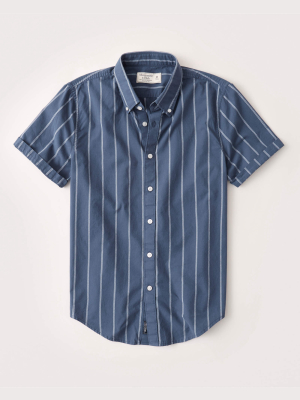 Short-sleeve Button-up Shirt