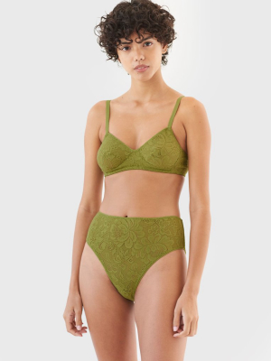 Tamara Bralette Moss