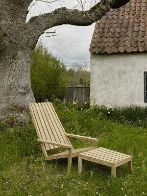 Between Lines Deck Stool