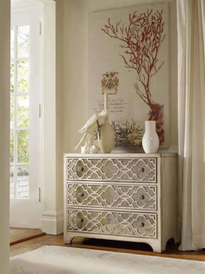 Sanctuary Fretwork Chest - Pearl Essence