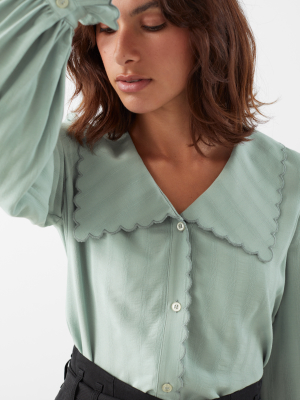 Relaxed Scallop Collar Top