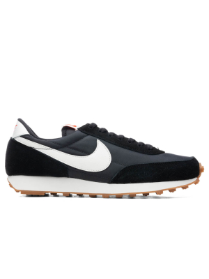 Nike Women's Daybreak - Black/summit White