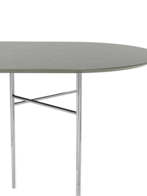 Mingle Table: Oval + Steel Legs