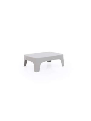 Solid Coffee Table Set Of 4 By Vondom