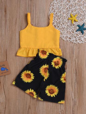 Jenn Sunflower Outfit