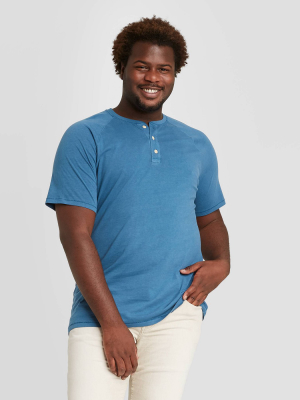 Men's Big & Tall Standard Fit Short Sleeve Henley T-shirt - Goodfellow & Co™