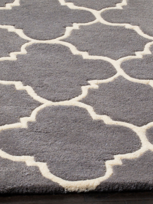 Lena Quatrefoil Design Tufted Accent Rug - Safavieh