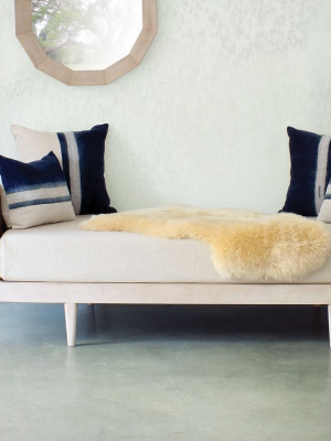 London Daybed In Cashew Design By Redford House