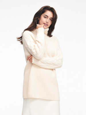 Cable Knit Sleeve Turtleneck