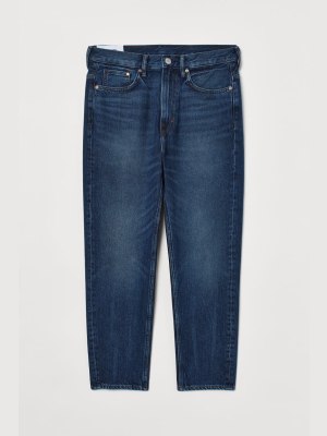 Relaxed Tapered Jeans