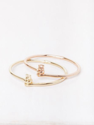 Top Screw Circle Cuff