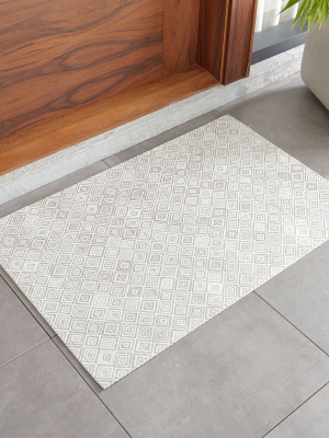 Chilewich ® Mosaic Grey Woven Floormat 23"x36"