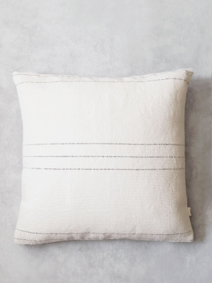 Magnolia 18" Pillow