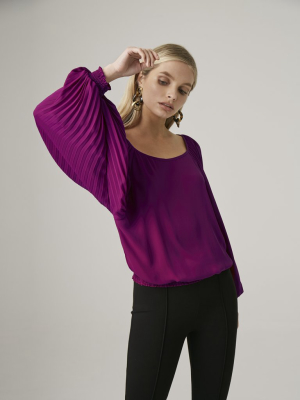 Pleat Sleeve Top