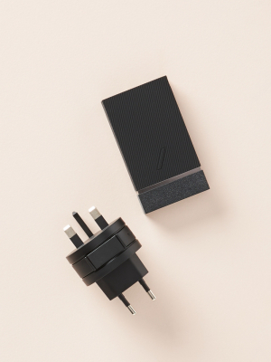 Native Union Smart Wall Charger